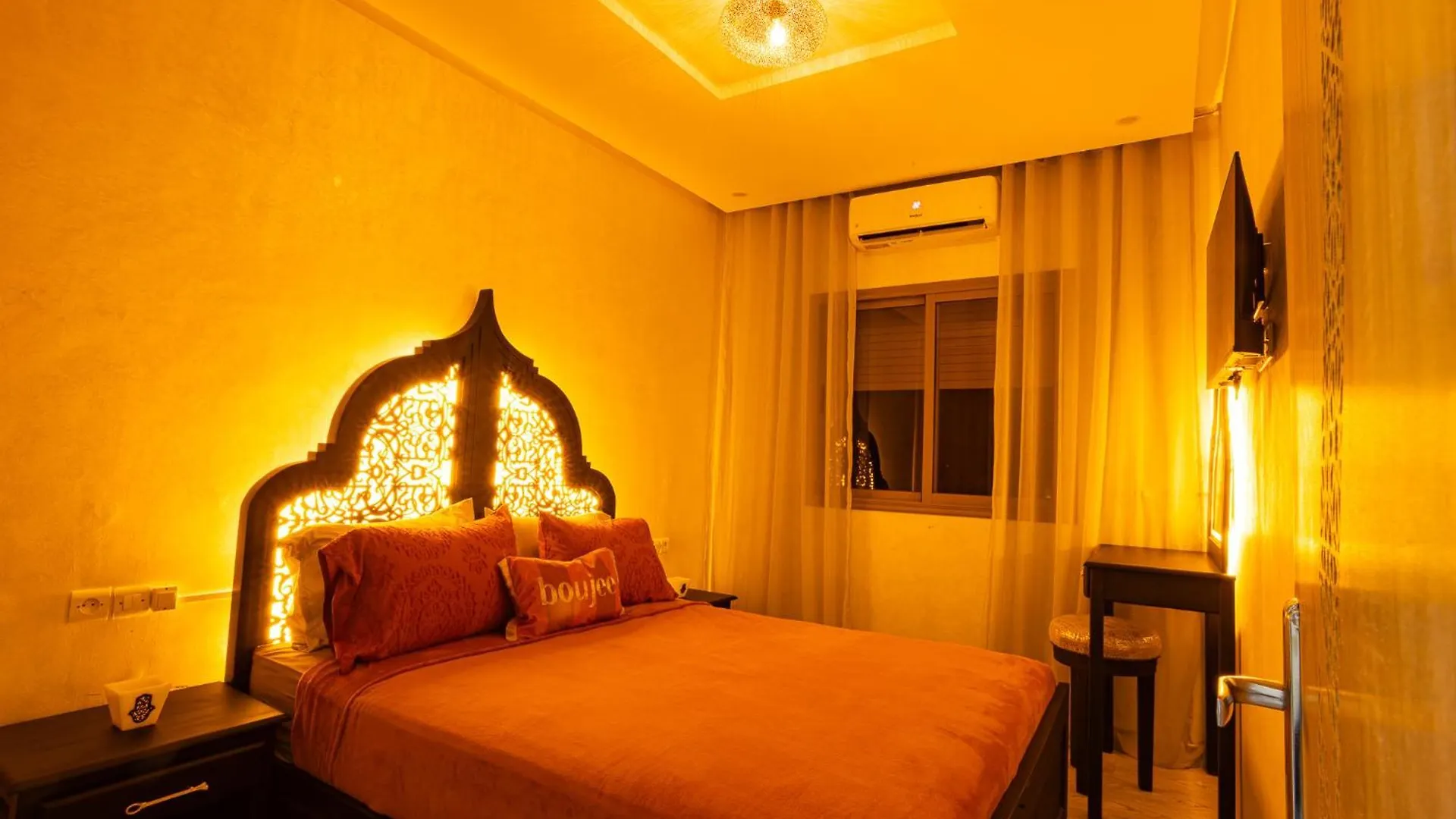 Hags Apartment - Traditional Modern Apartment, Full Ac, 10M From Airport Marrakesz 0*,