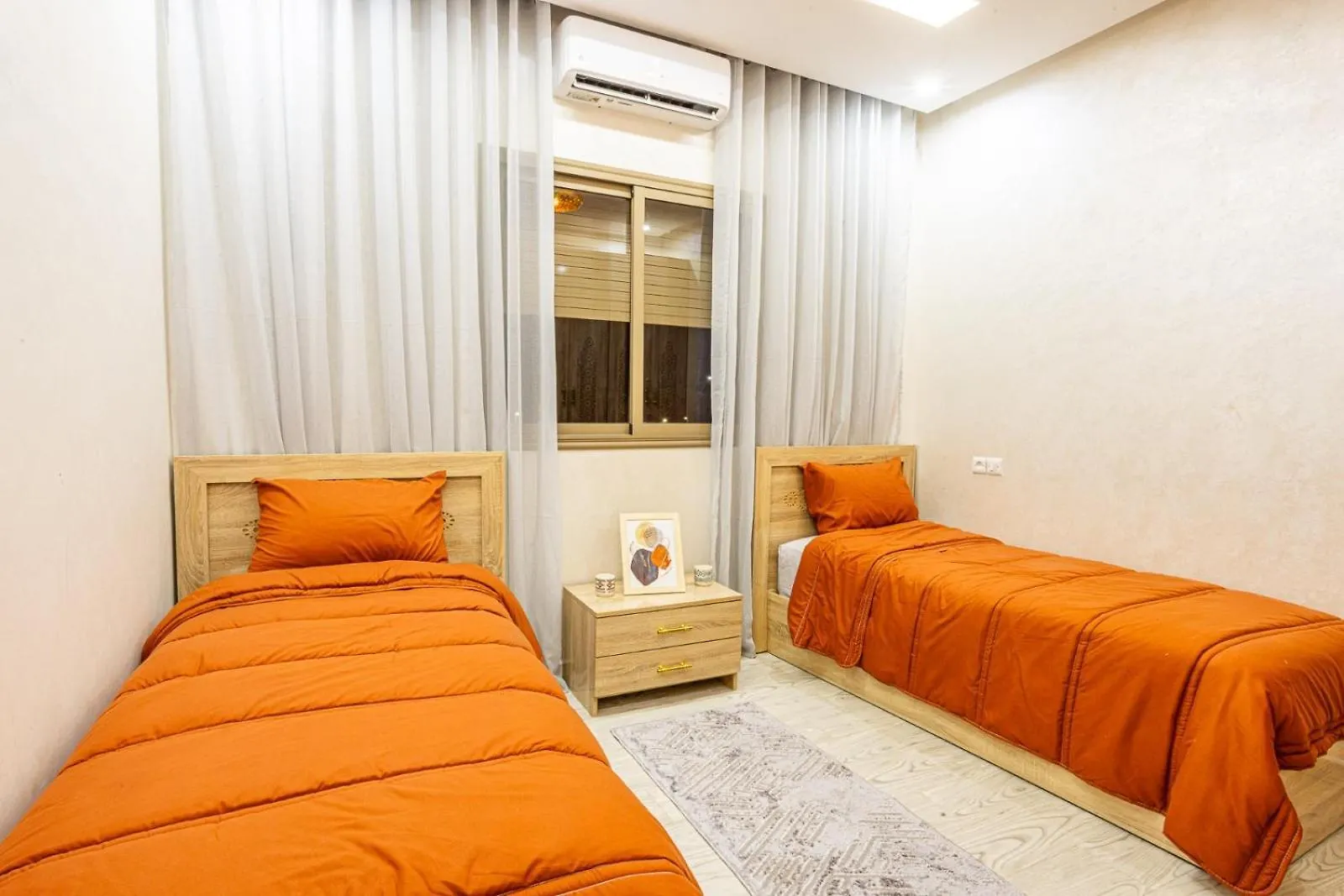 Hags Apartment - Traditional Modern Apartment, Full Ac, 10M From Airport Marrakesz 0*,  Maroko