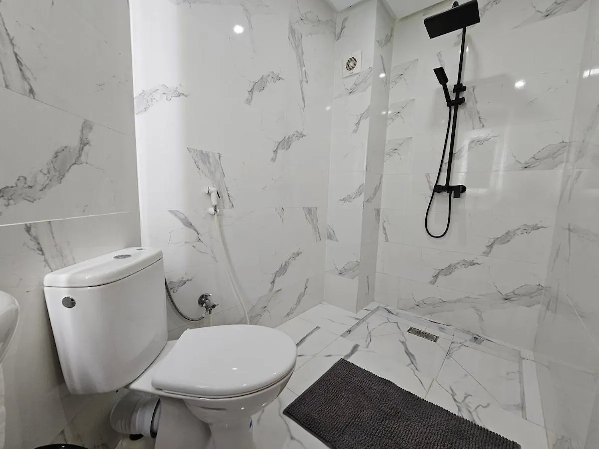 Hags Apartment - Traditional Modern Apartment, Full Ac, 10M From Airport Marakéš 0*,  Maroko