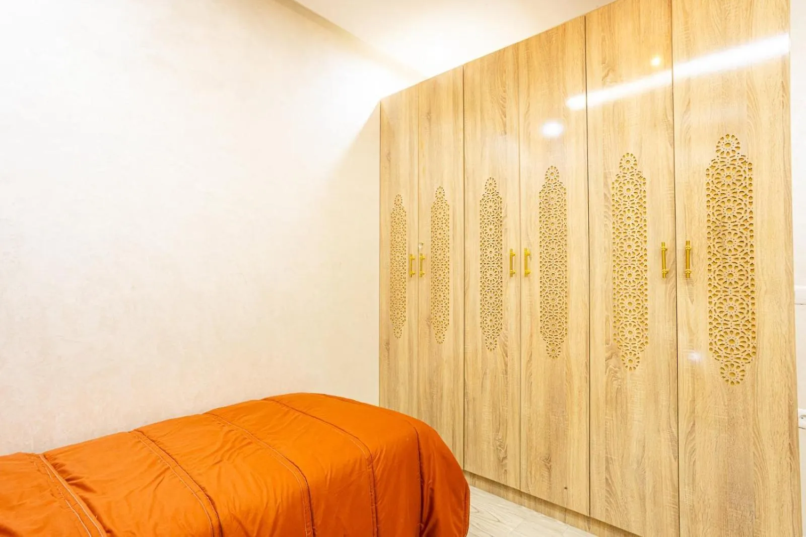 Hags Apartment - Traditional Modern Apartment, Full Ac, 10M From Airport Marakéš 0*,