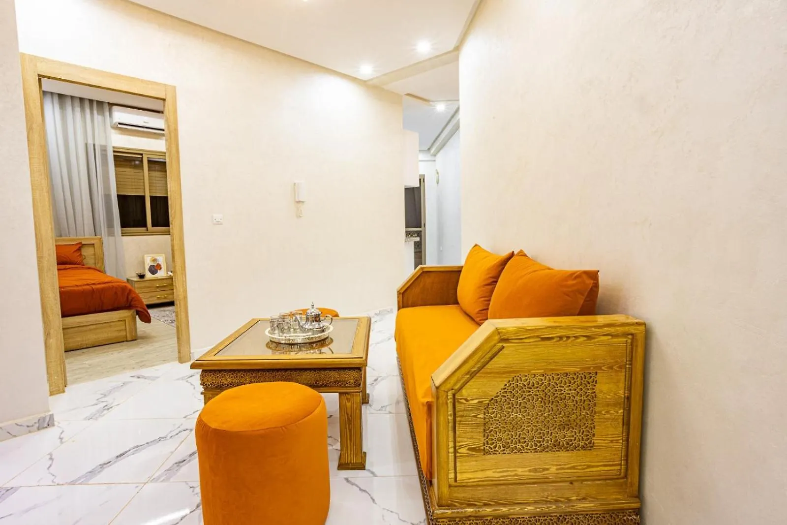 Hags Apartment - Traditional Modern Apartment, Full Ac, 10M From Airport Marakéš